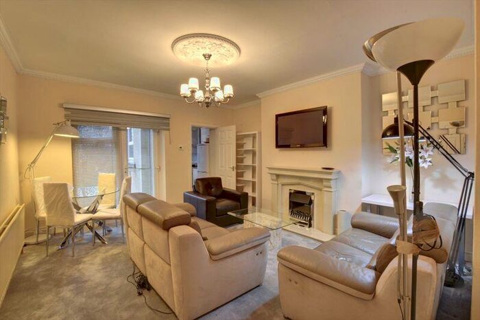 2 Bedroom Flat To Rent In Akenside Terrace, Newcastle Upon Tyne, NE2