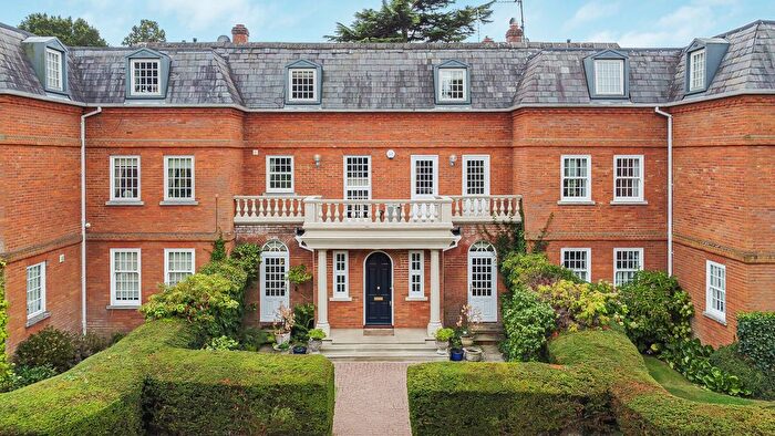 4 Bedroom Terraced House For Sale In Bishopsgate Road, Englefield Green, Egham, Surrey, TW20