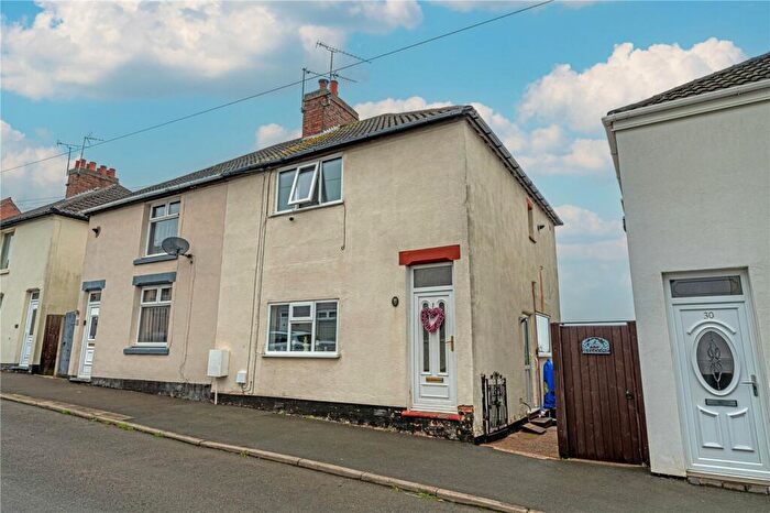 2 Bedroom Semi-Detached House For Sale In Stanley Road, Atherstone, Warwickshire, CV9