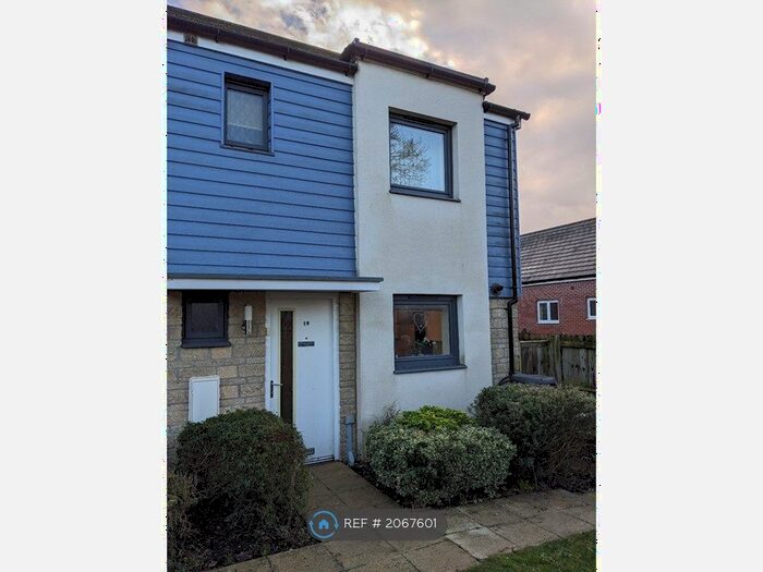 3 Bedroom Semi-Detached House To Rent In Petre Street, Axminster, EX13