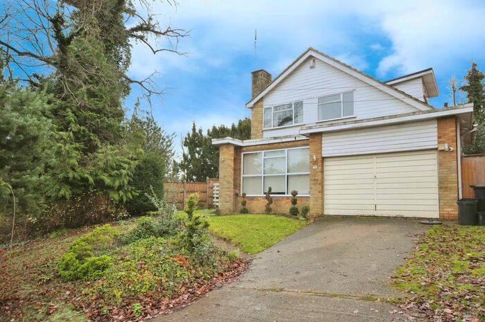 3 Bedroom Detached House To Rent In Alpine Copse, Bromley, BR1