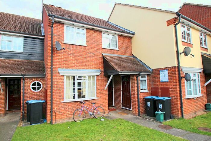 1 Bedroom Maisonette To Rent In Russell Place, Boxmoor, Hemel Hempstead HP3