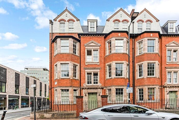 2 Bedroom Flat To Rent In Park House, Camberwell Green, London, SE5