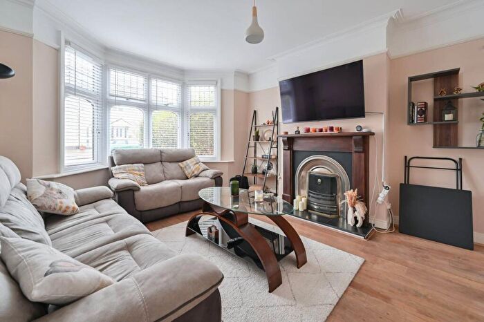 3 Bedroom Semi Detached House For Sale In Chandos Road, Harrow, HA1