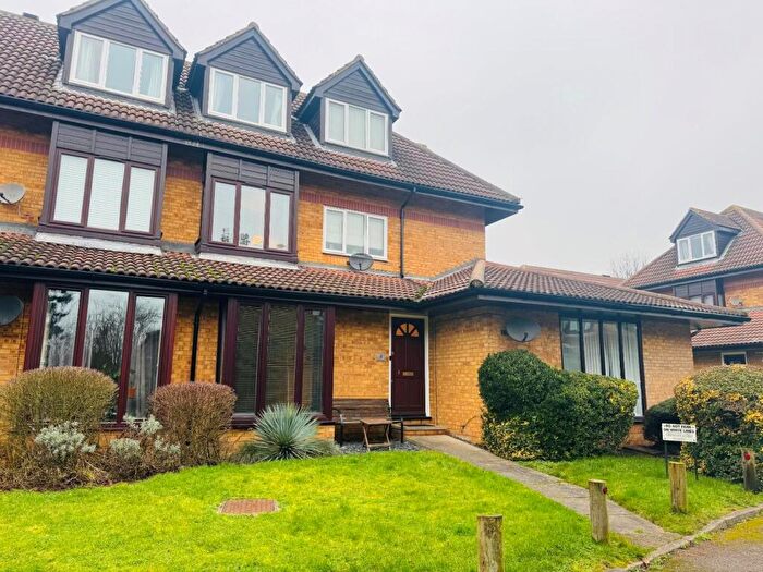 1 Bedroom Flat To Rent In Crouchfield, Chapmore End, Ware, SG12