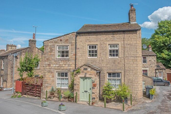 2 Bedroom Detached House To Rent In Pear Tree Cottage, High Street, Steeton, BD20