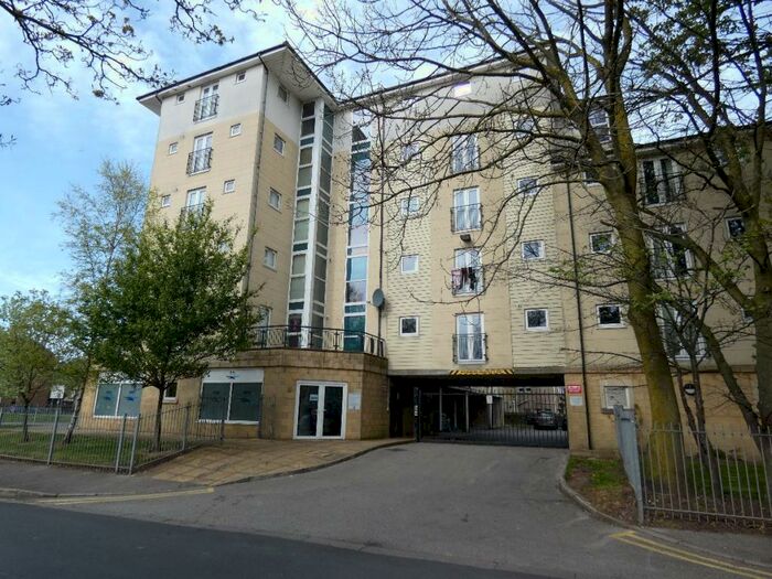 2 Bedroom Flat To Rent In Queen Square, Station Road, Morecambe, LA4