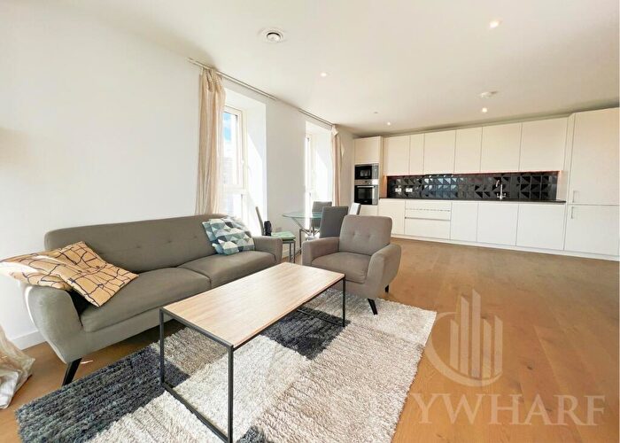 2 Bedroom Apartment To Rent In Hurlock Heights, Deacon Street, London, SE17