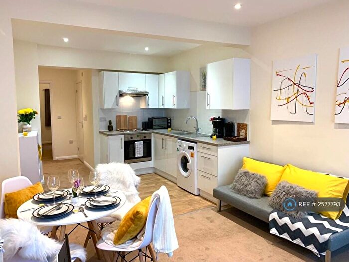 1 Bedroom Flat To Rent In Cavendish Place, Eastbourne, BN21
