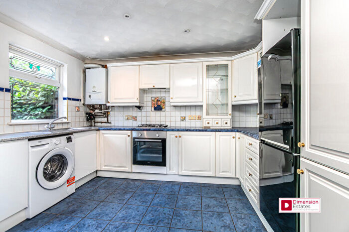 4 Bedroom Terraced House To Rent In Offa'S Mead, Lindisfarne Way, Hackney, E9