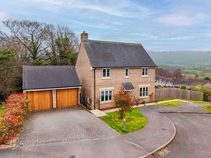 4 Bedroom Detached House For Sale In Hackney Grange, Matlock, DE4