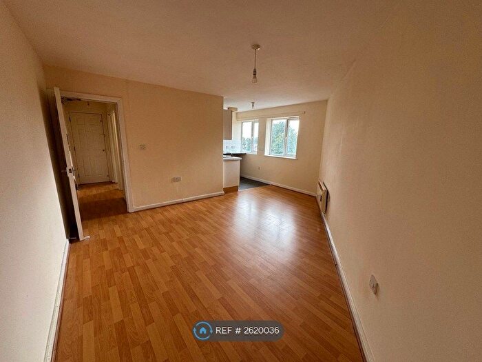 1 Bedroom Flat To Rent In Marton Court, Bloxwich, Walsall, WS3