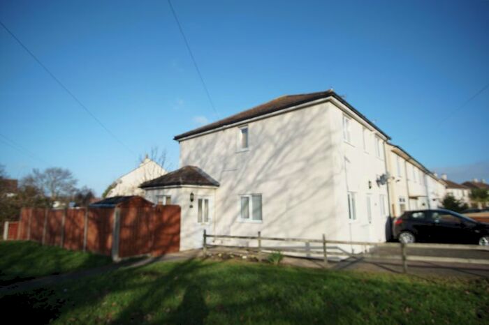 2 Bedroom Flat To Rent In Oakleaze, Longlevens, Gloucester, GL2