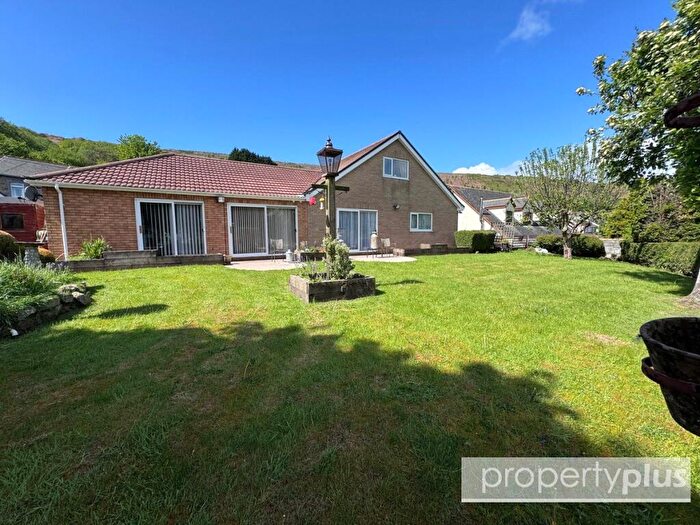 6 Bedroom Bungalow For Sale In The Avenue, Ferndale, Rhondda Cynon Taff, CF43
