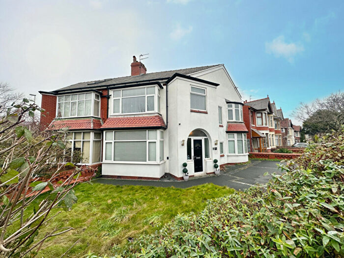4 Bedroom Semi Detached House For Sale In Poulton Road, Blackpool, FY3