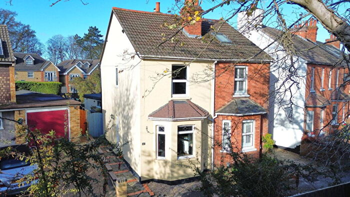 2 Bedroom Semi Detached House For Sale In Ship Alley, Farnborough, GU14