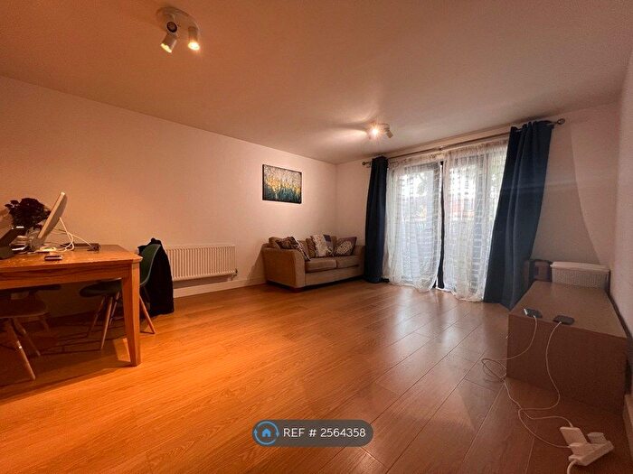 1 Bedroom Flat To Rent In Needleman Street, London, SE16