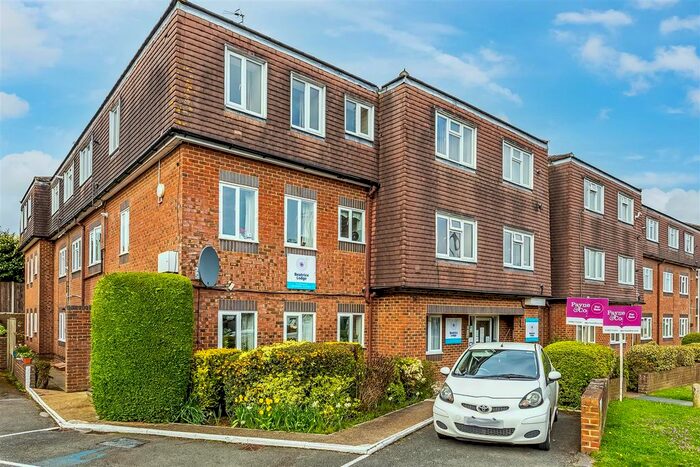 1 Bedroom Flat For Sale In Beatrice Road, Oxted, RH8