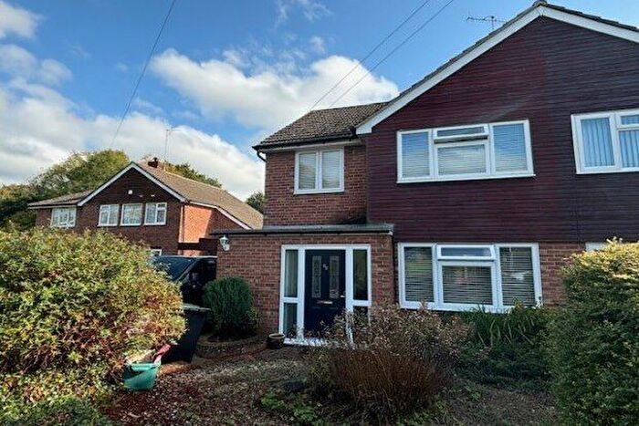 3 Bedroom Semi-Detached House To Rent In Hopgarden Road, Tonbridge, TN10