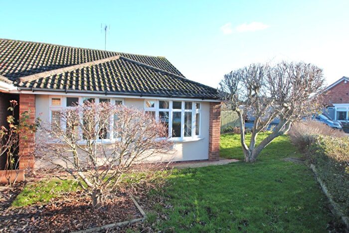 2 Bedroom Bungalow For Sale In Nottingham Road, Bishops Cleeve, Cheltenham, GL52