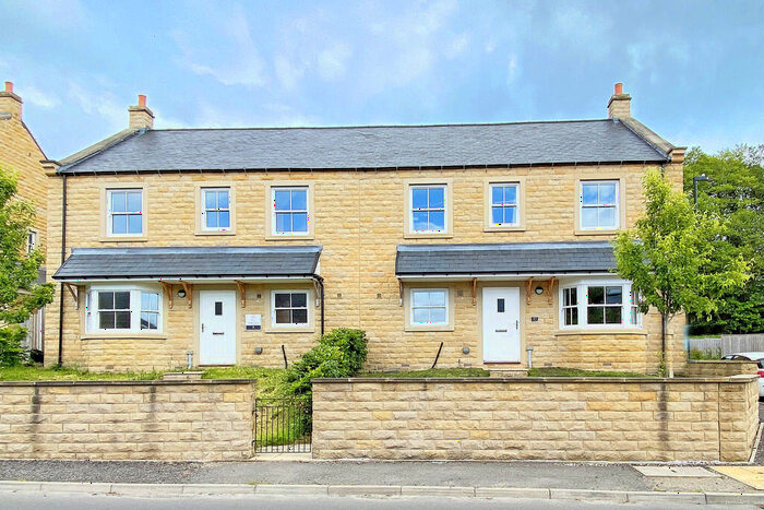 5 Bedroom Semi-Detached House For Sale In Poppyfields, Summerbridge, Harrogate, HG3