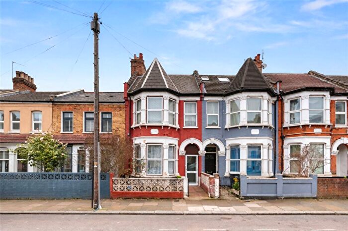 3 Bedroom Terraced House For Sale In Harringay Road, Harringay, London, N15