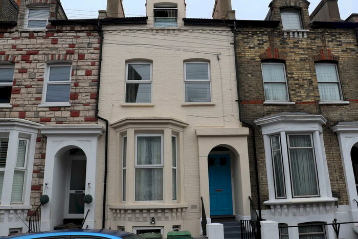 Studio To Rent In Windermere Road, London, N19