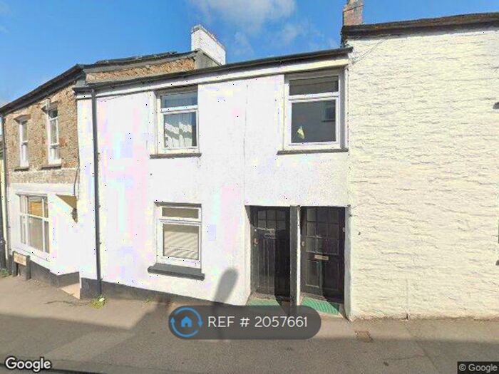 2 Bedroom Flat To Rent In St. Nicholas Street, Bodmin, PL31