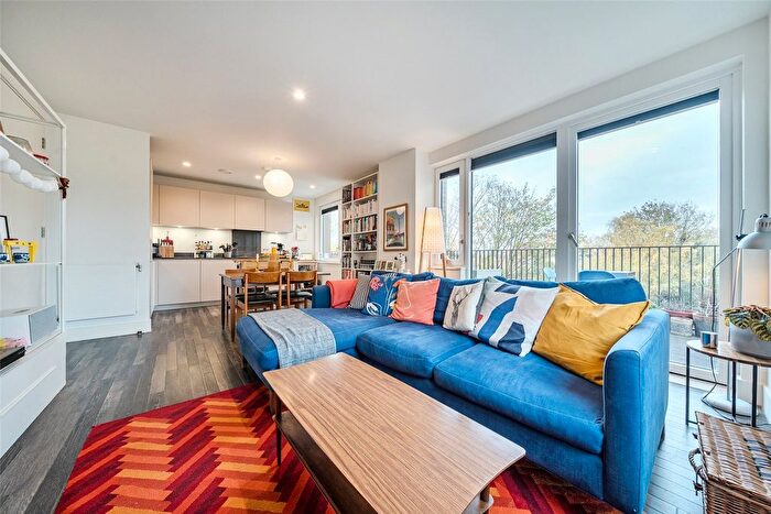 2 Bedroom Flat For Sale In Moulding Lane, Deptford Foundry, SE14