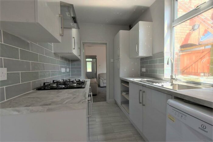 4 Bedroom Terraced House To Rent In / Academic Year Fantastic Double Bedroom Bathrooms Student House, Warwards Lane, Selly Oak, Free Ultrafast, B29