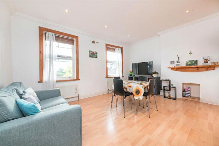 2 Bedroom Flat To Rent In Frognal, Hampstead, NW3