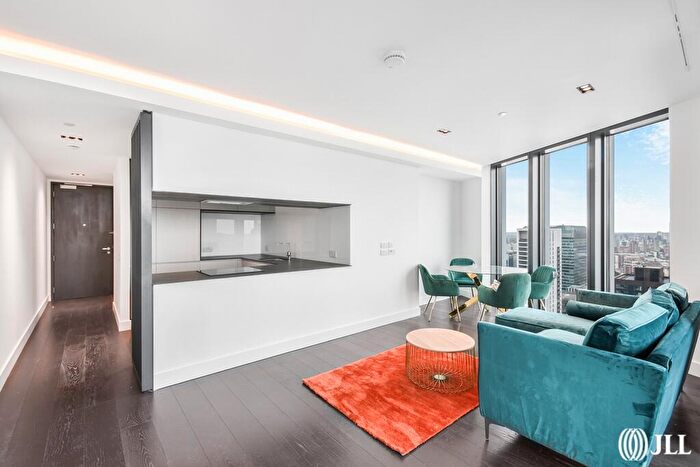 2 Bedroom Flat To Rent In Amory Tower, Marsh Wall, E14