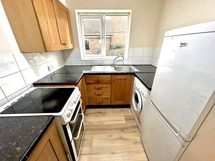 1 Bedroom Flat To Rent In Northumberland Road, Beckton, E6
