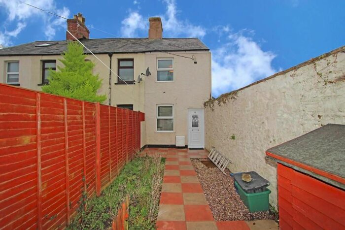 2 Bedroom Property To Rent In Chapples Square, Barrington Street, Tiverton, EX16