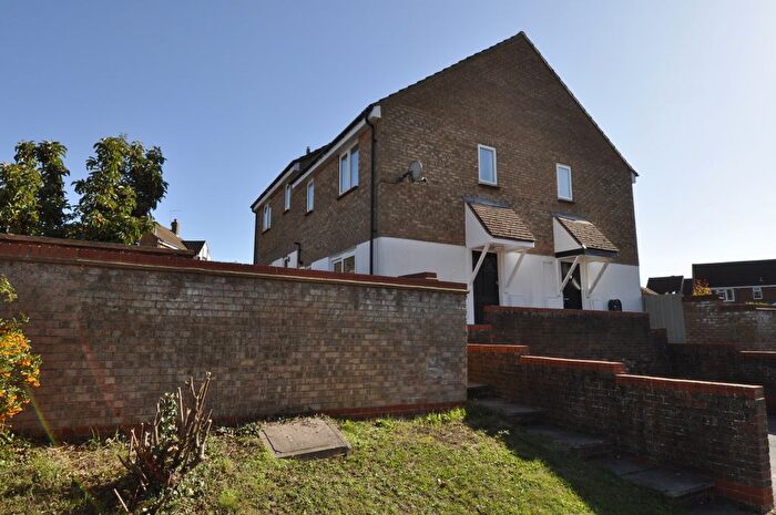 1 Bedroom Terraced House To Rent In Conifer Walk, Stevenage, SG2