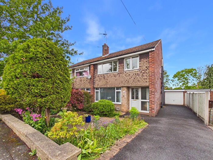 3 Bedroom Semi Detached House For Sale In Onslow Road, Mickleover, DE3
