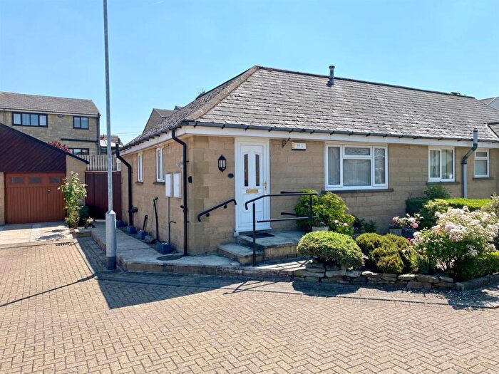 2 Bedroom Semi-Detached Bungalow For Sale In Badger Hill, Brighouse, HD6