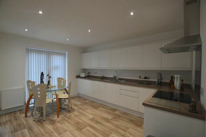 3 Bedroom Property To Rent In Queens Park Drive, Castleford, WF10