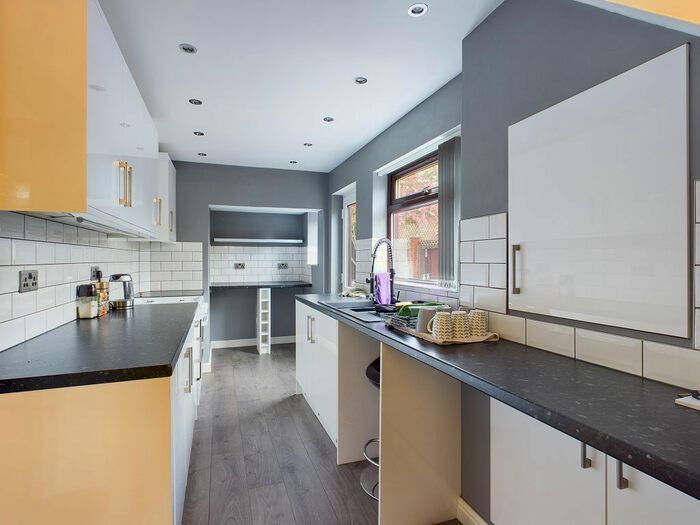 4 Bedroom Semi-Detached House To Rent In Anstey Lane, Leicester LE4