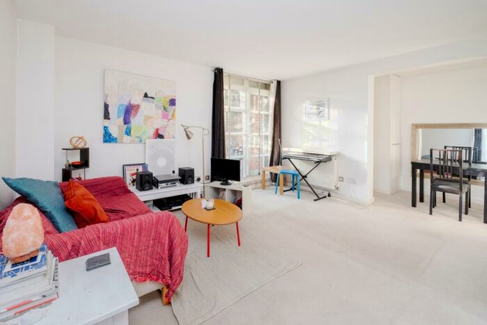 1 Bedroom Apartment To Rent In Elephant Lane, Rotherhithe, SE1