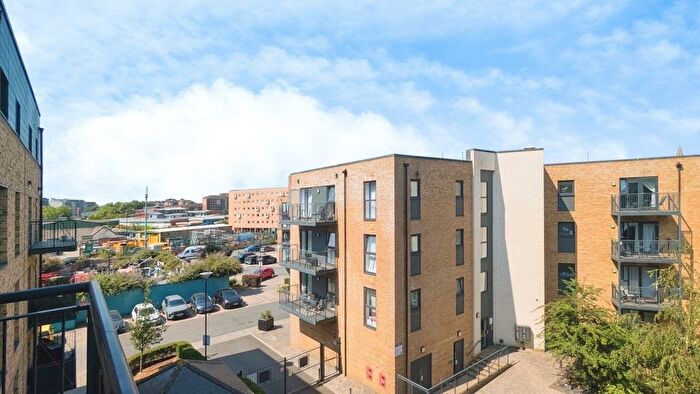 2 Bedroom Flat For Sale In Thomas Blake Avenue, Southampton, Hampshire, SO14