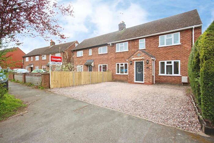 4 Bedroom Semi-Detached House For Sale In Warren Field, Ryton On Dunsmore, Coventry, CV8