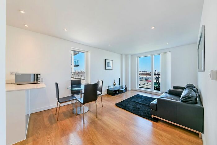 1 Bedroom Flat To Rent In Ceram Court, Caspian Wharf, Bow, E3