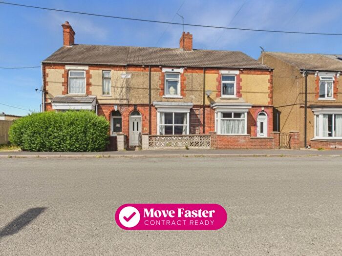 2 Bedroom Terraced House For Sale In Beresford Villas, Barrow Road, New Holland, DN19