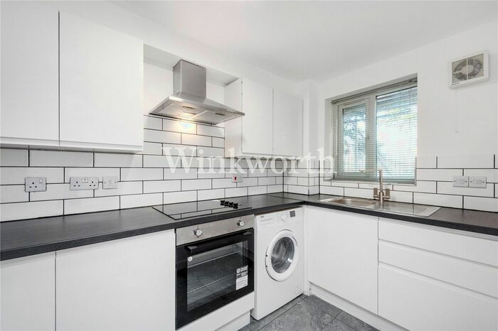 1 Bedroom Flat To Rent In Cherry Blossom Close, London, N13