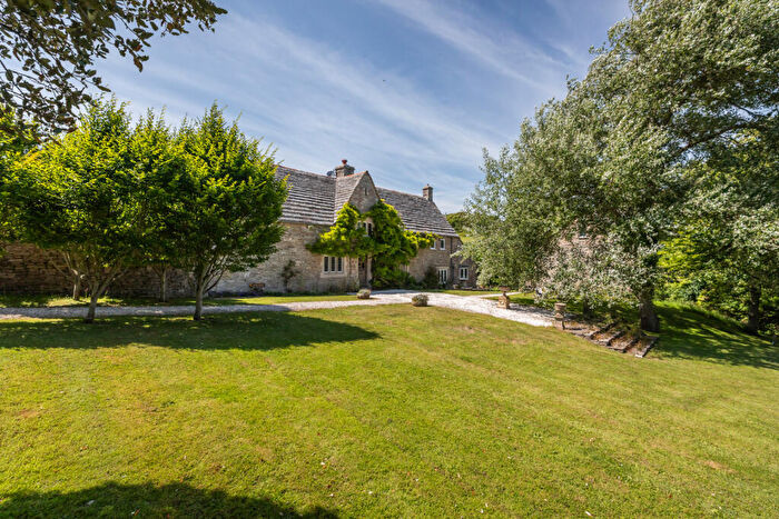 4 Bedroom Detached House For Sale In Southcliffe Road, Swanage, Dorset, BH19