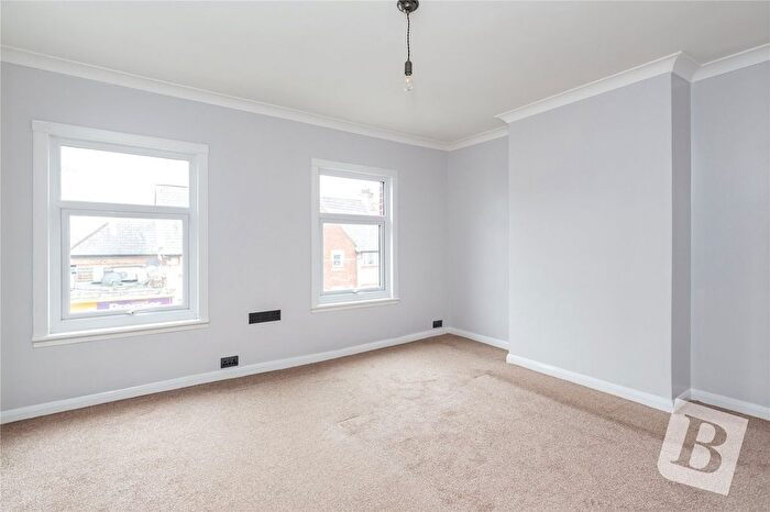 2 Bedroom Terraced House For Sale In Cross Lane East, Gravesend, Kent, DA12