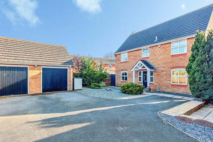 4 Bedroom Detached House For Sale In Marigold Close, Stamford, PE9