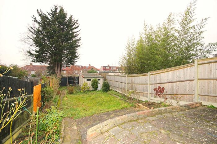 3 Bedroom End Of Terrace House For Sale In Glanfield Road, Beckenham, BR3