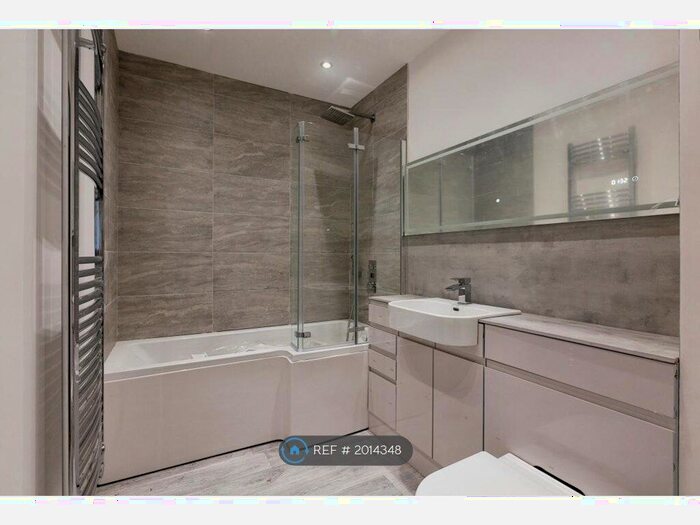 1 Bedroom Flat To Rent In Estuary View Apartments, Northfleet, DA11